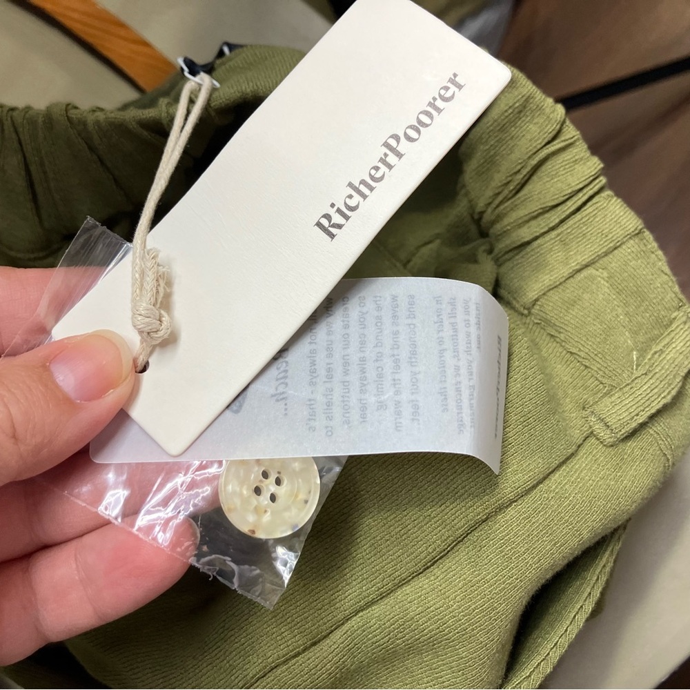 RicherPoorer rustic city short olive green women’s‎ size XS new with tags modern - Picture 10 of 12